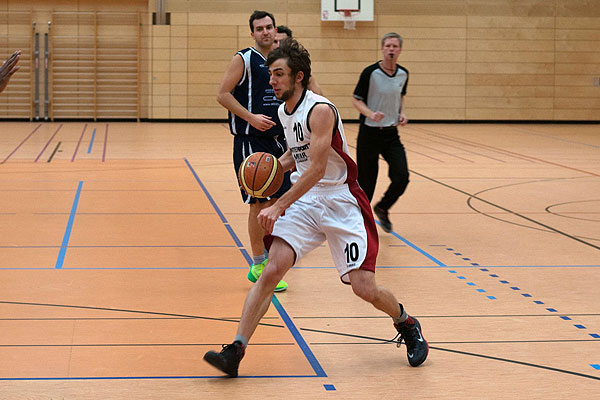 Stefan Beer beim Dribbling