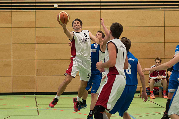 Sebastian Fischer attackiert